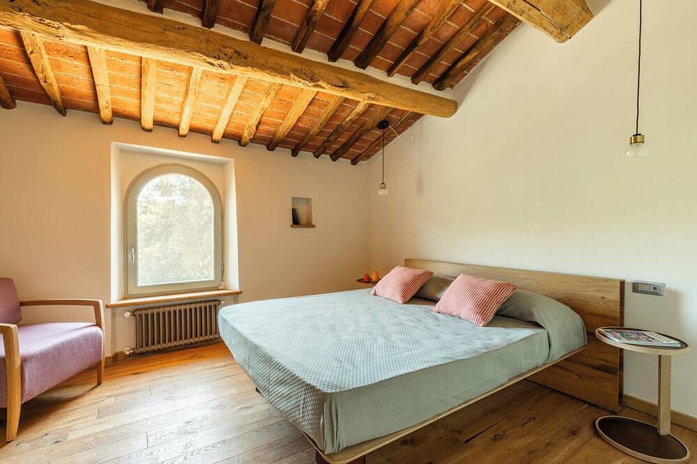 Cozy three-bedroom apartment within Domus Eleiva in Suvereto, Etruskische Küste