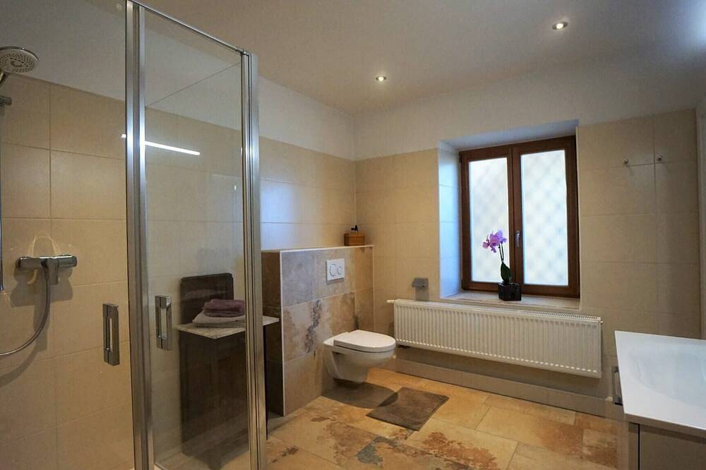 Ganze Wohnung, Ferienwohnung mit ausgezeichneter Aussicht in Hochburg-Ach, Braunau am Inn