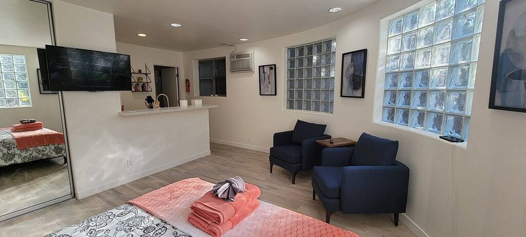 Gîte pour 2 personnes, avec jardin, animaux acceptés à Los Angeles - 3