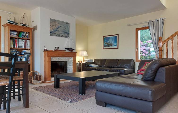 Appartement confortable avec jardin et terrasse près de la Grande Plage du Port in Saint-Gildas-de-Rhuys, Côte des Mégalithes