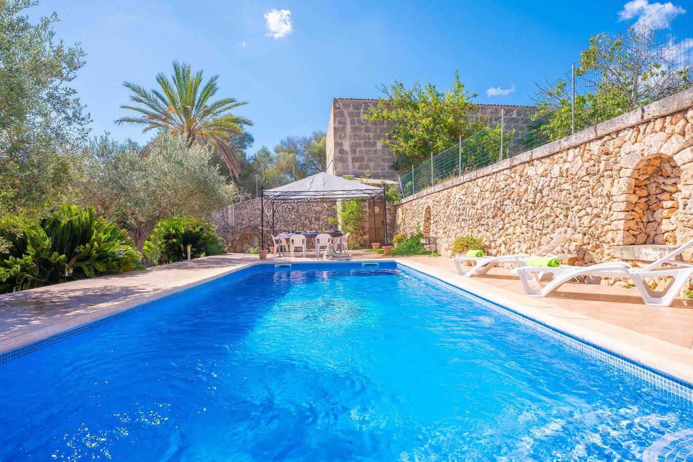 Can Kalet - Schönes Dorfhaus mit privatem Pool und gratis W-Lan. in Costitx, Mallorca Inselmitte