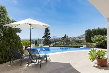 Beach House for 8 People in Elviria, Marbella, Photo 3