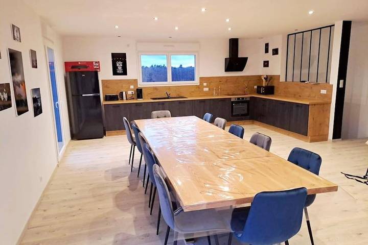 Location de vacances pour 10 personnes, avec jardin et jacuzzi, adapté aux familles dans Fremifontaine - 2