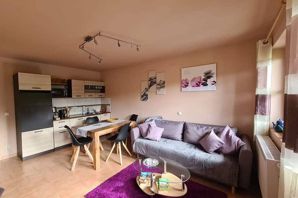 Ganze Wohnung, Ferienwohnung 4, 55 qm, 1. Stock, 1 separates Schlafzimmer in Ulperting, Bad Endorf