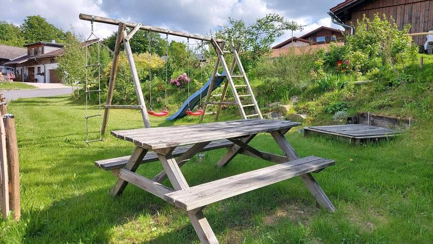 Ferienhaus für 9 Personen, mit Garten und Ausblick, kinderfreundlich in Kirchberg im Wald - 2