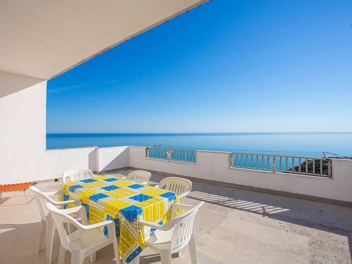 Ferienwohnung für 7 Personen, mit Balkon und Terrasse am Gargano