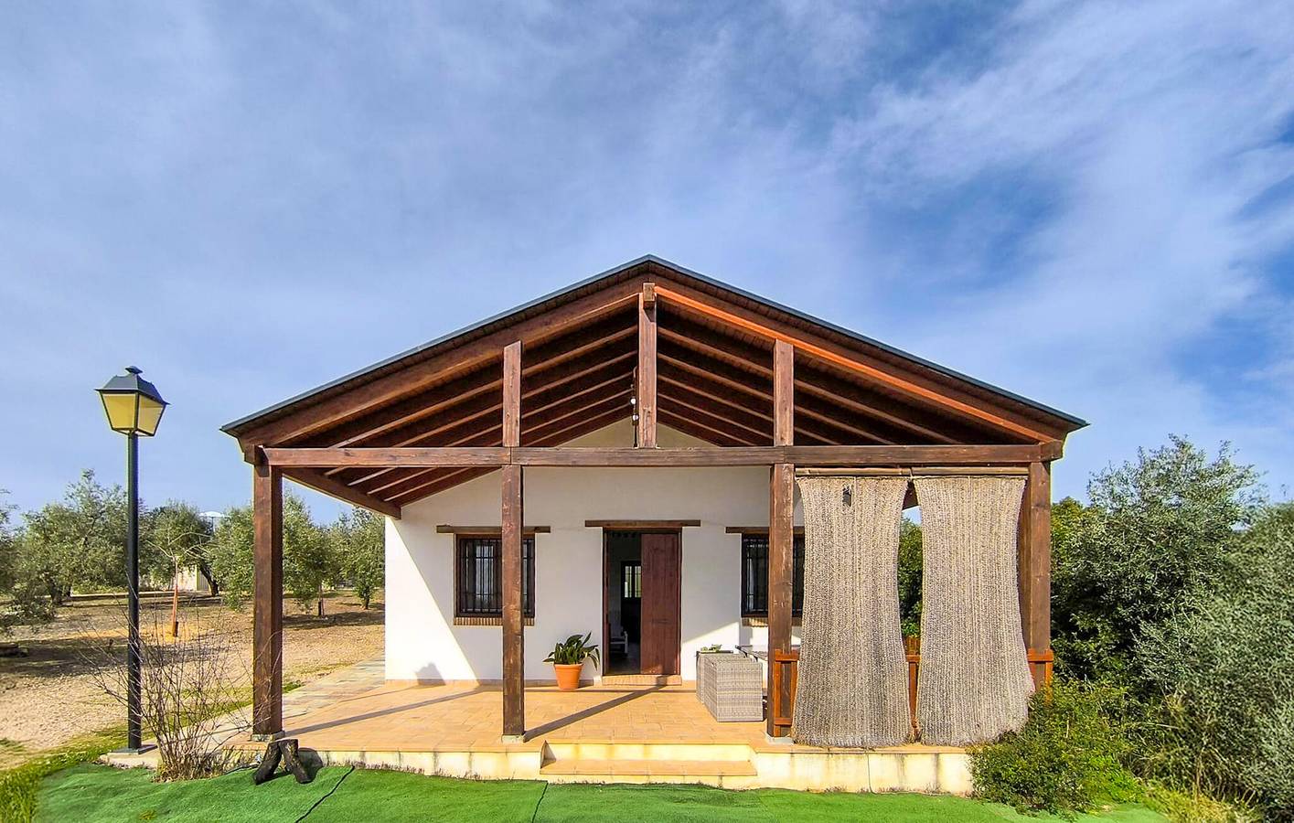 Adamuz Retreat: spazioso appartamento con piscina e caminetto in Adamuz, Provincia di Cordoba