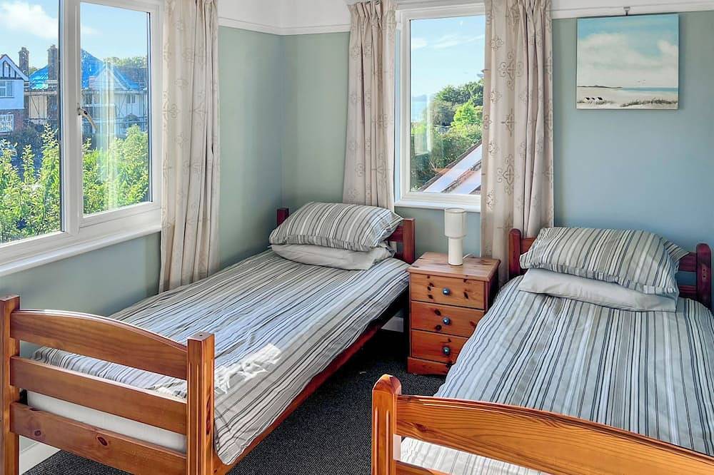 3 bedroom accommodation in Cowes in Cowes, Isle of Wight