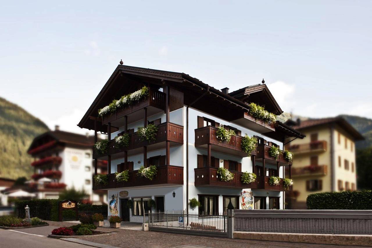 Villa Lucin in Pinzolo, Comune di Pinzolo