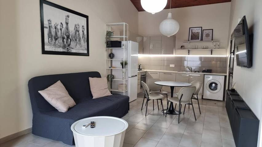 Ferienwohnung für 4 Personen, mit Terrasse und Ausblick, mit Haustier in Limassol