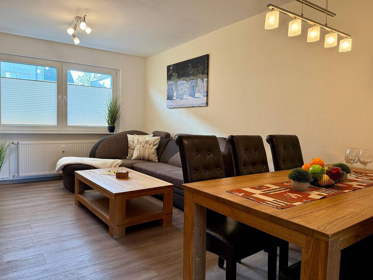 Ganze Wohnung, Komfortable Ferienwohnung Dahlienblüte in Bad Sülze für bis zu 4 Personen in Bad Sülze, Recknitz-Trebeltal