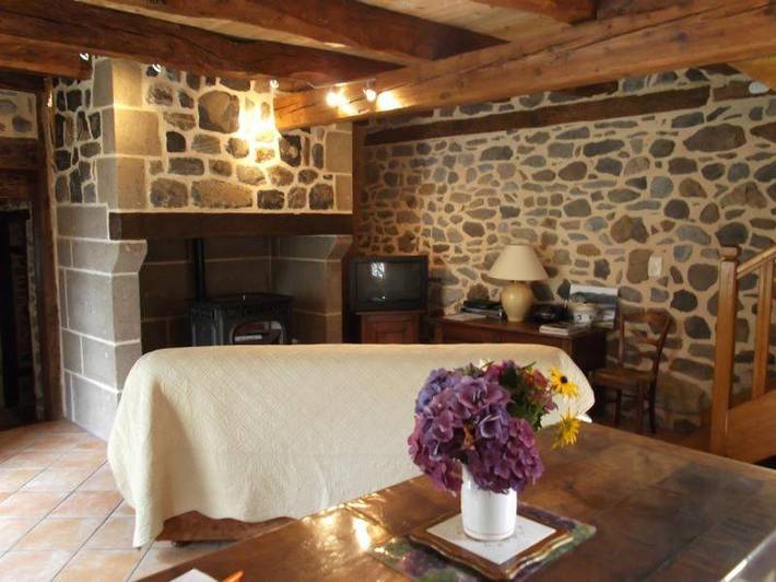 Location de vacances pour 6 personnes, avec jardin à Saignes - 4