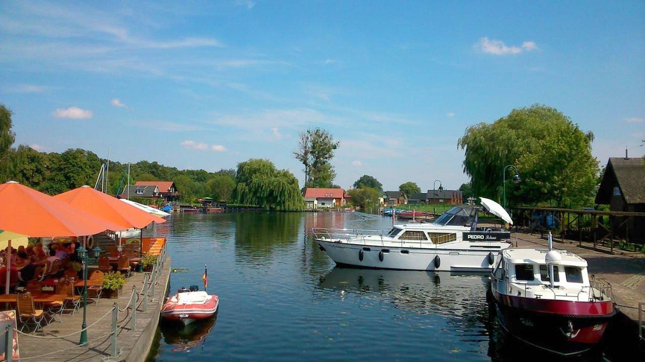 Four-Bedroom House in Neukalen, Kummerower See