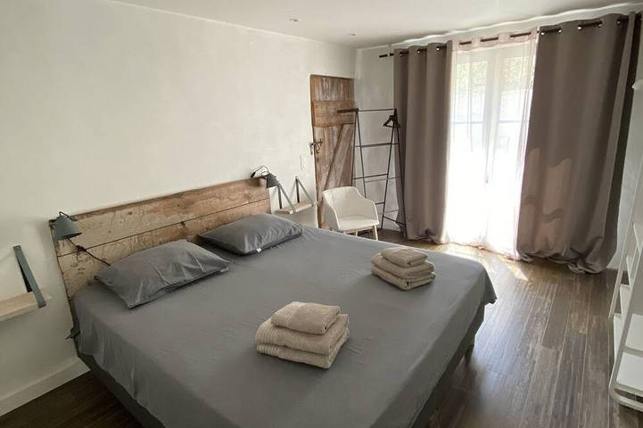 Gîte pour 10 personnes, avec jardin à Piégon - 4