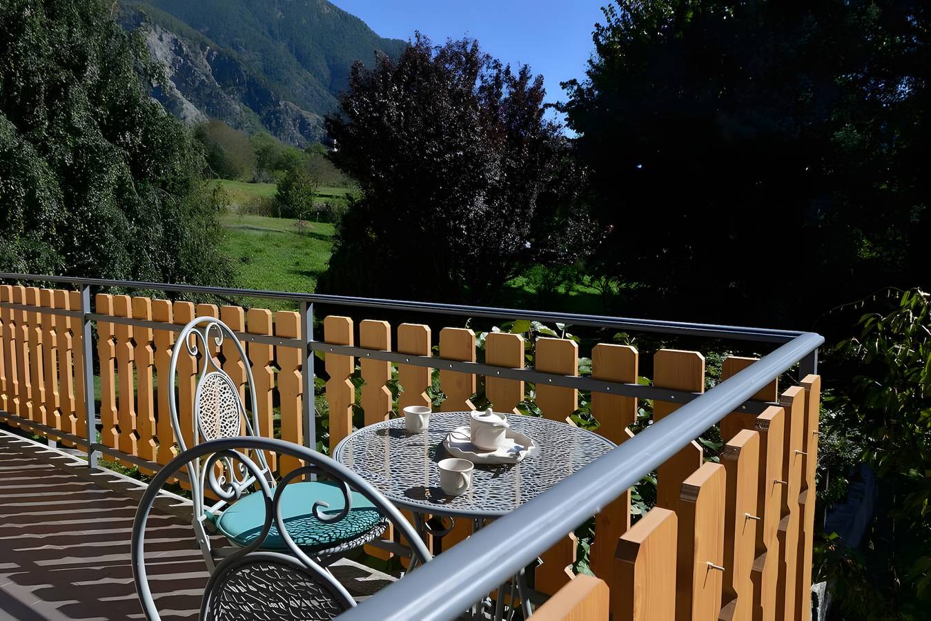 Appartamento intero, Appartamento 'Wanda' con vista sulle montagne e balcone in Chez Borgné, Comune di La Salle