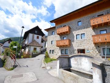 Gîte pour 4 personnes, avec terrasse à Ovaro