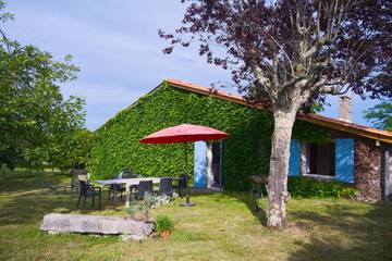 Gîte pour 5 personnes, avec jardin, animaux acceptés à Razac-de-Saussignac