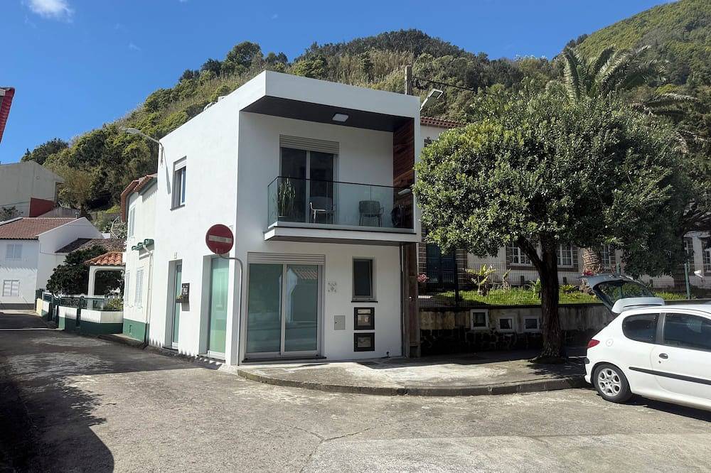 Holiday Home in Ribeira Quente – 5 Minutes from the Thermal Waters in Isla de San Miguel, Ribeira Quente