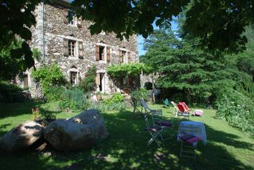 Gîte pour 8 personnes, avec jardin et terrasse à Vialas