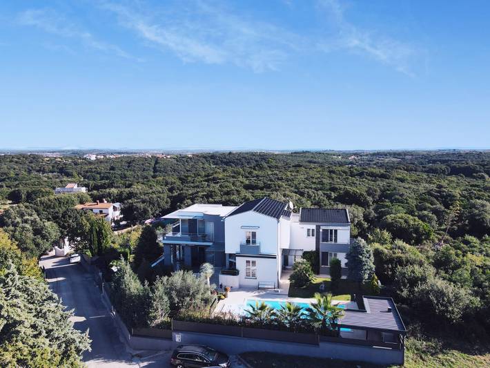 Ferienhaus für 12 Personen, mit Balkon und Pool in Pjescana Uvala - 2