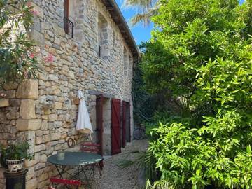 Location de vacances pour 2 personnes, avec jardin et vue à Villeneuve-lès-Maguelone