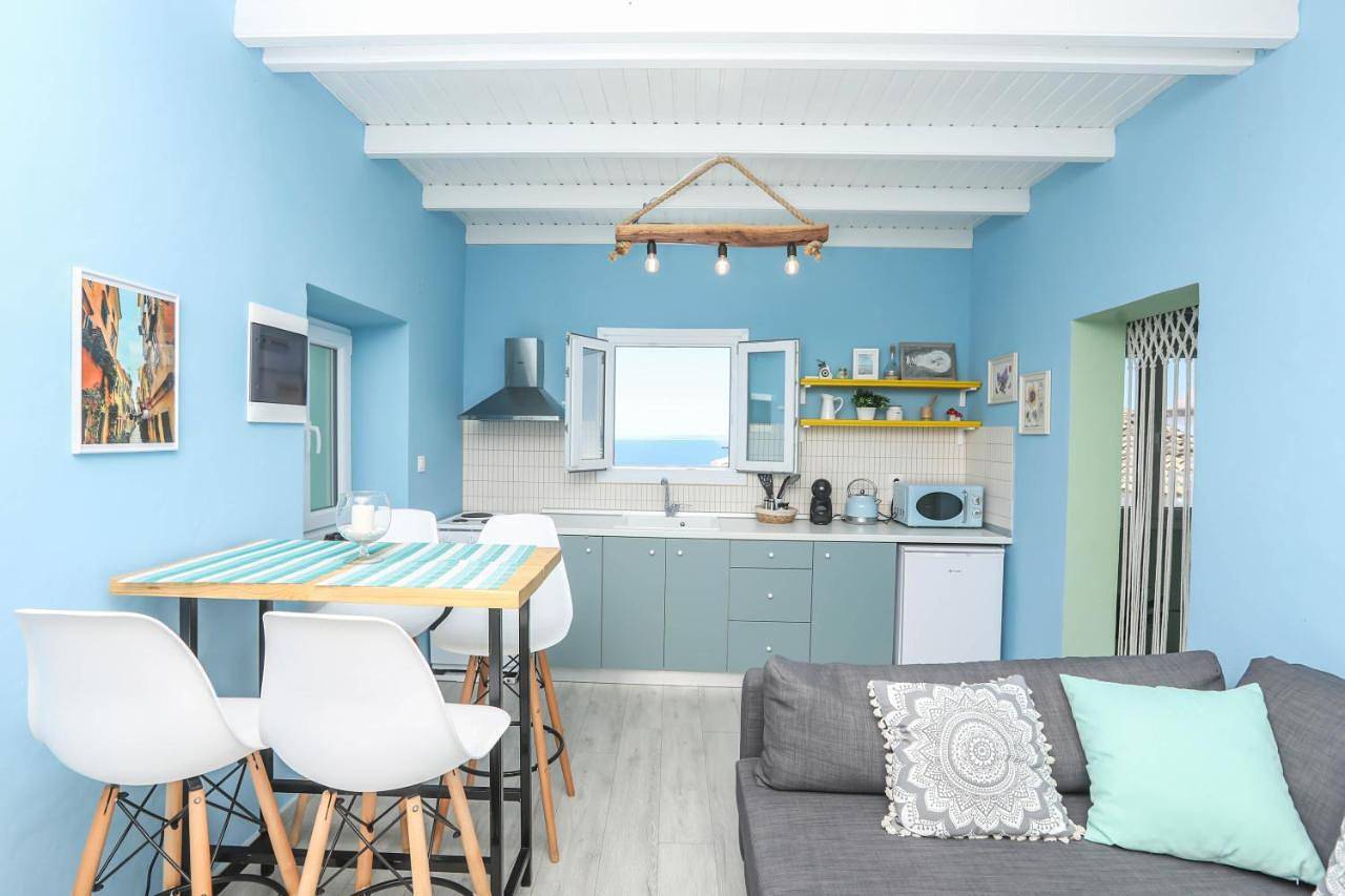 Appartement entier, Stelios House Sea view balcony in Katavolos, Corfou