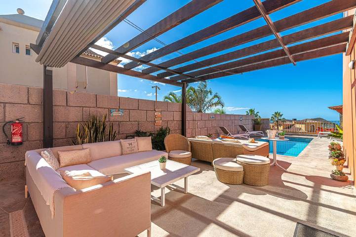 Luxusvilla 'Villa del Duque' Meerblick, Privatpool in Chayofa, Arona