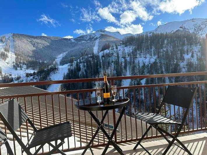 Gîte pour 6 personnes, avec vue et balcon dans Auron - 2