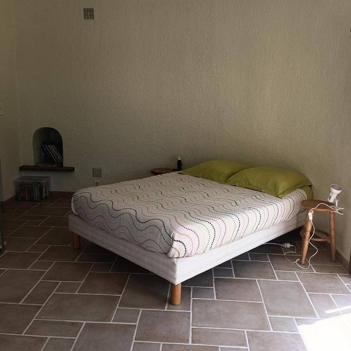 Gîte pour 4 personnes, avec vue et terrasse, animaux acceptés à Thizy-les-Bourgs - 2