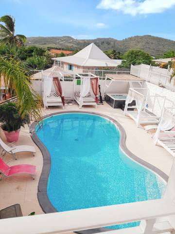 Gîte pour 2 personnes, avec balcon et piscine à Sainte-Anne (Martinique)