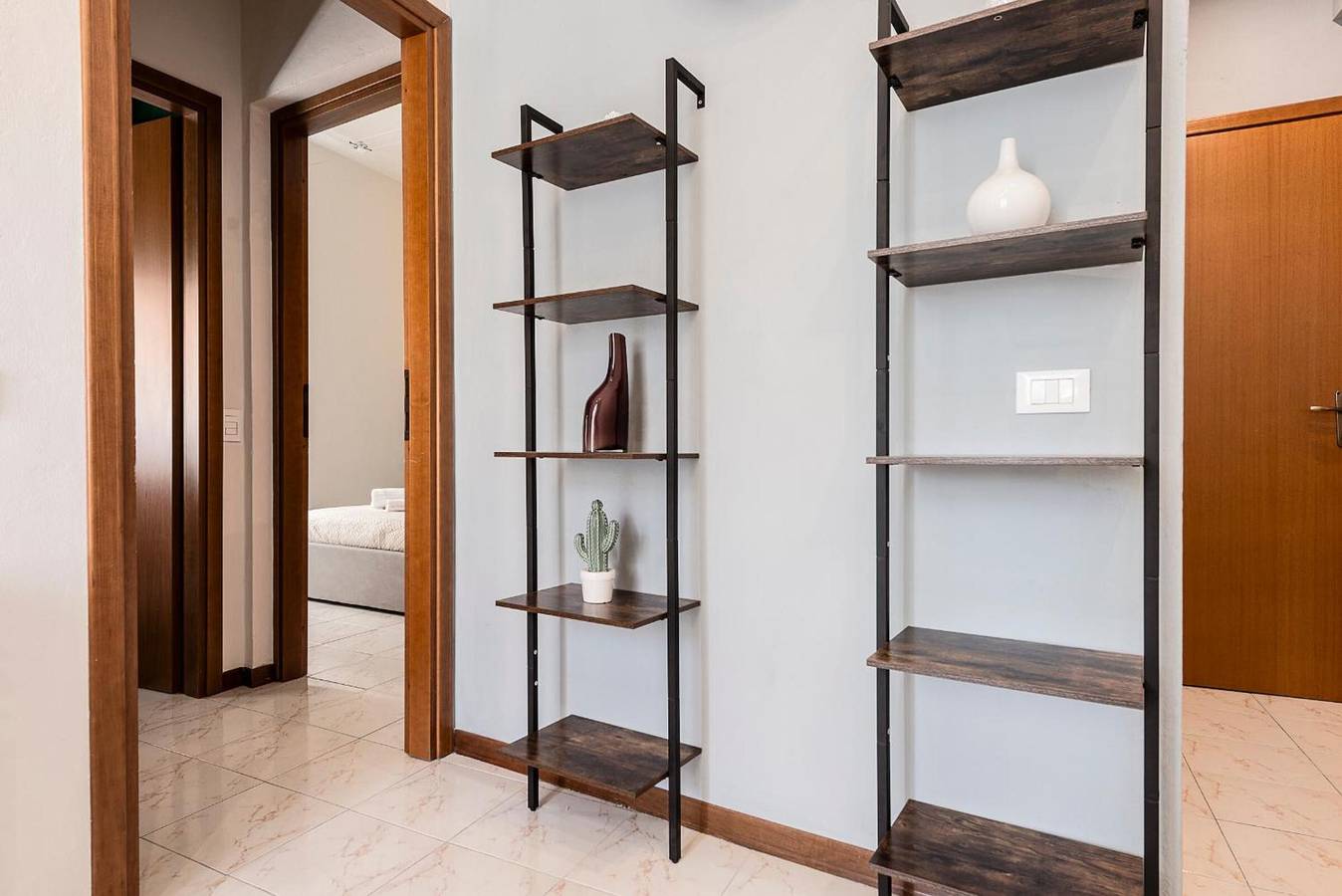 Entire apartment, Apartment 'Family House' with Balcony and Wi-Fi in Pisa, Italian Riviera