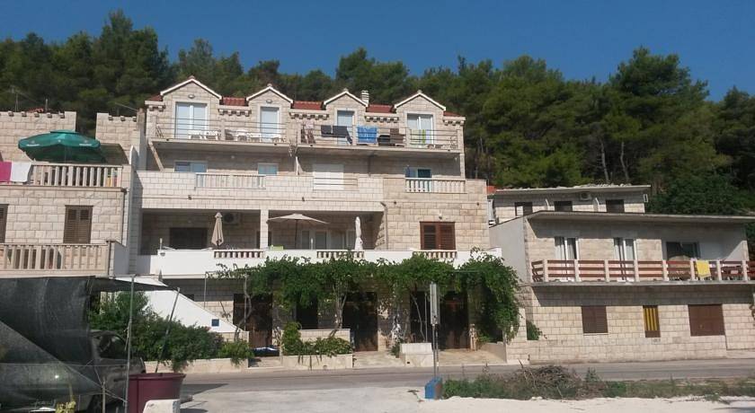 Ganze Wohnung, Ferienwohnung in Povlja mit Meerblick, Terrasse, Klimaanlage, W-Lan (3365-6) in Povlja, Brac