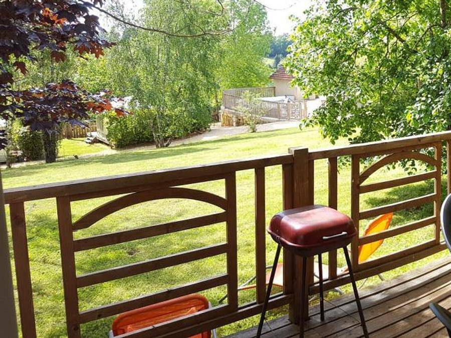 Camping L'Offrerie - Dordogne - Périgord noir - Mobilhome 5 personas - Casa móvil «Grand Confort Loggia», 32 m², 2 dormitorios - Llegada los domingos en julio y agosto in Rouffignac-Saint-Cernin-de-Reilhac, Périgord Noir