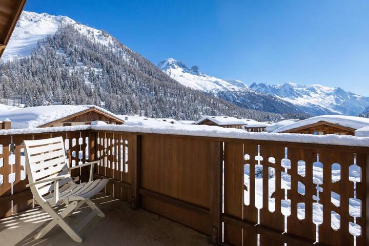 Vacation rental for 8 people, with terrace, kid friendly in Chamonix-Mont-Blanc