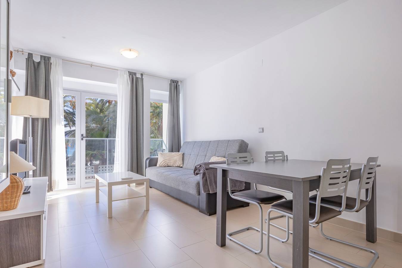 Appartamento intero, Appartamento 'Playa De Poniente 1-5' con vista mare, Wi-Fi e aria condizionata in Benidorm, Costa Blanca
