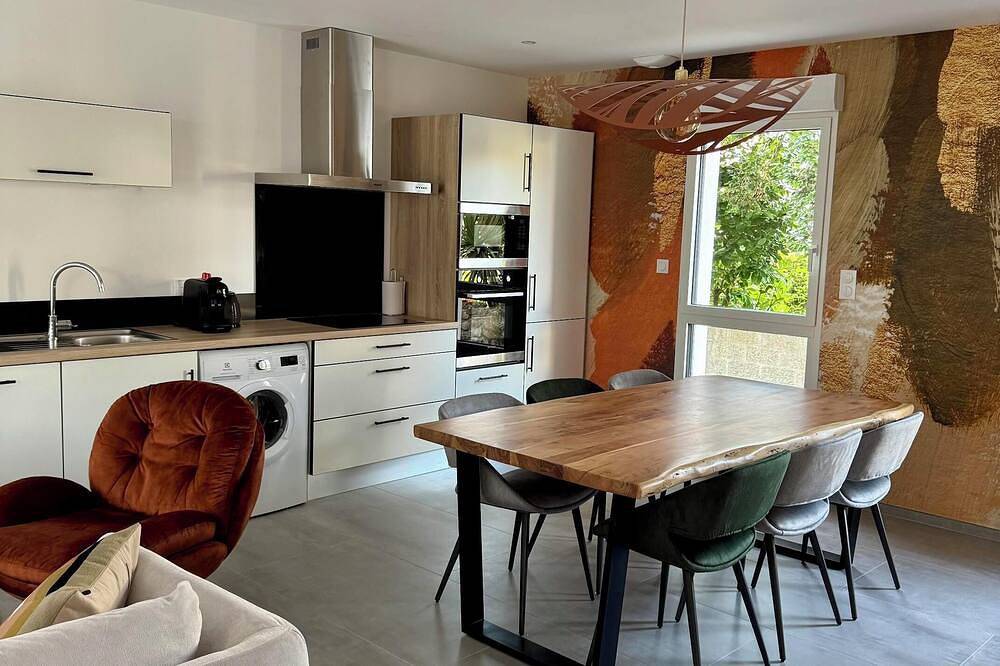 Entire apartment, Duplex apartment in the heart of Landerneau in Landerneau, Brest region