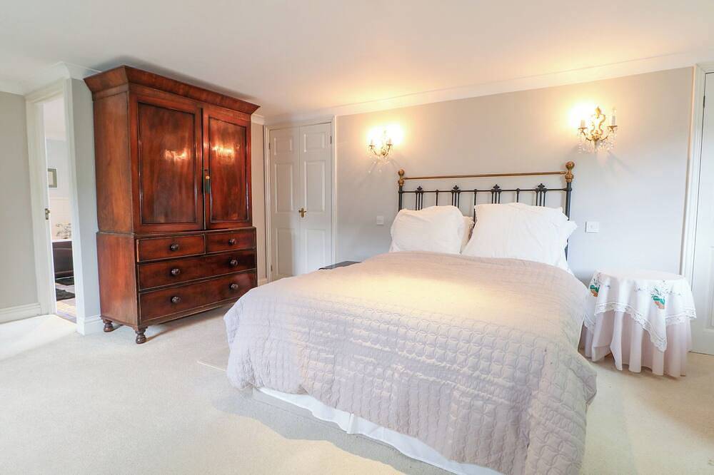 Little Birches, pet friendly, with a garden in Tenterden in Tenterden, Ashford region