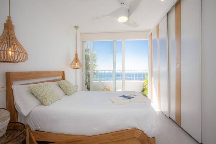 Apartamento para 6 personas, con balcón/terraza además de vistas al mar y piscina en Puebla de Farnals