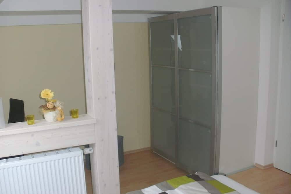 Neu renoviertes Ferienhaus ( 6 Personen ) in ruhiger, ländlicher Umgebung. in Steinwiesen, Frankenwald