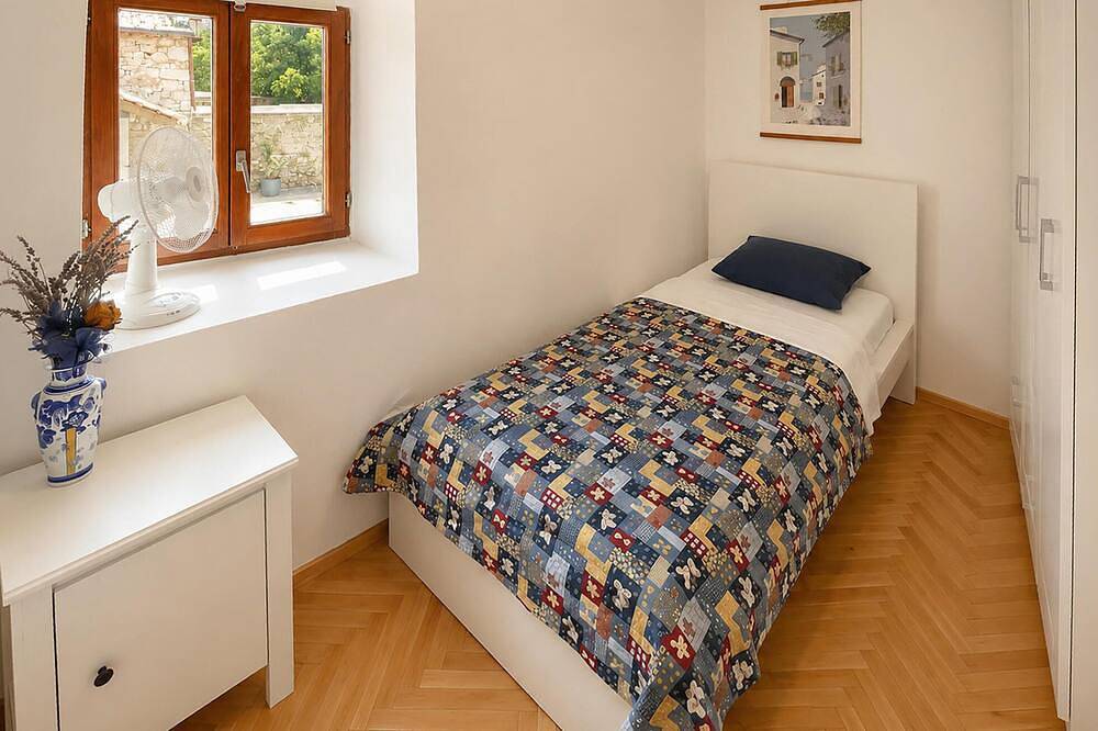 Amazing home in Podgradina in Novigradsko More, Zadar