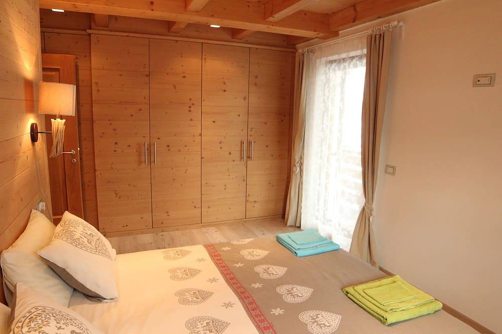 Ganze Wohnung, Dolomiten: Apartment \"Erica Berg\" ein paar Minuten von Cortina d'Ampezzo in Borca di Cadore, Dolomiti Superski