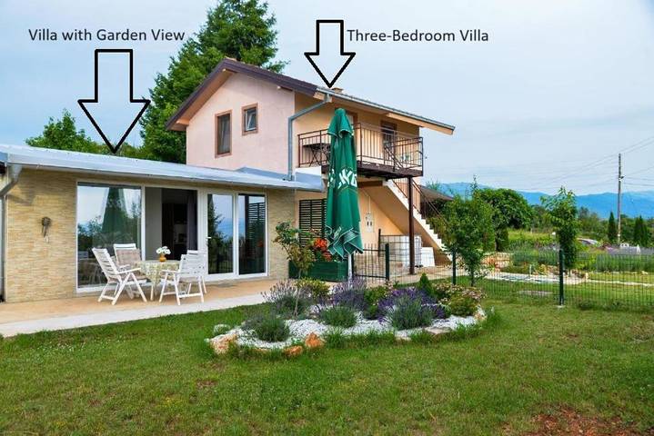 Vakantiehuis voor 8 personen, with Balkon and Terras as well as Tuin and Uitzicht op het meer in Ohrid