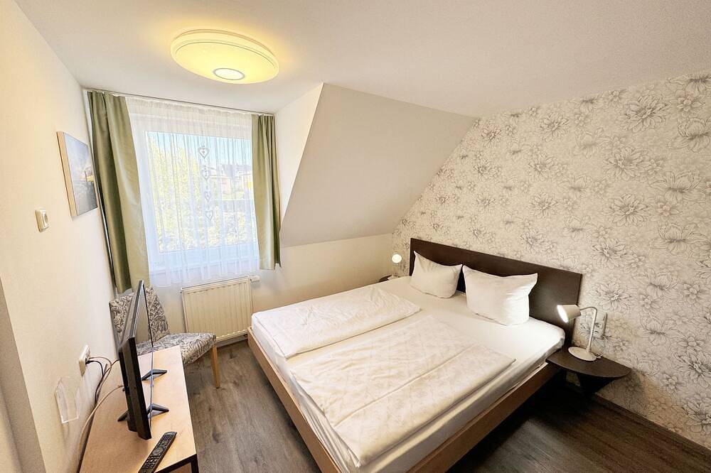 Ganze Wohnung, Wohnung 06 mit Balkon und Boddenblick - Mr: Haus Inselperle mit Blick auf den in Alt Reddevitz, Mönchgut
