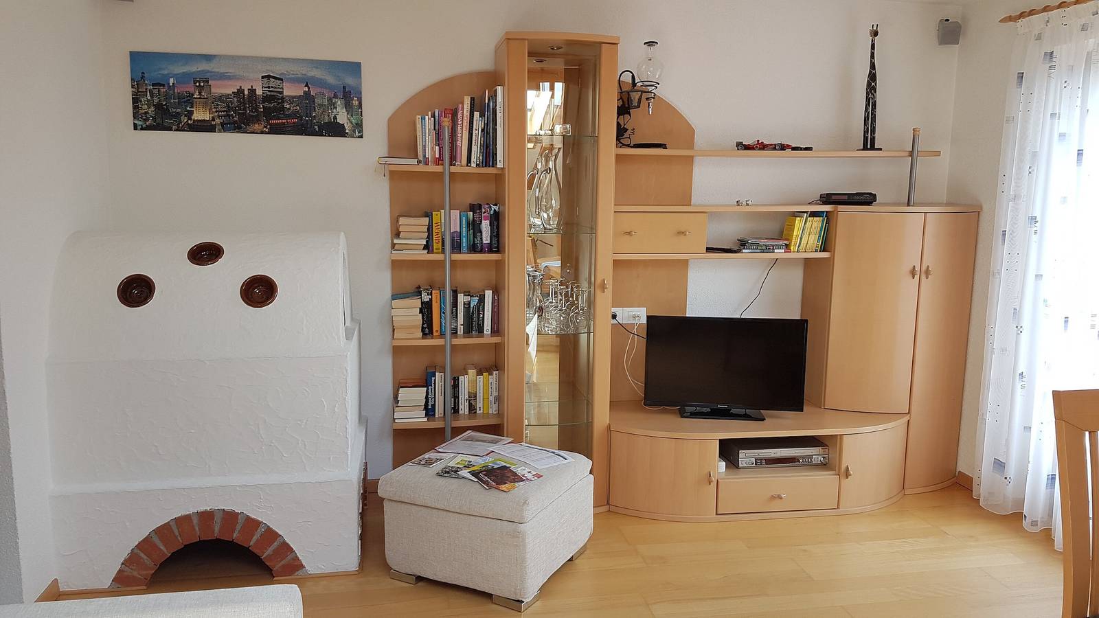 Ganze Wohnung, Apartment „Haus Bergwies“ mit Bergblick, Gemeinschaftspool und Wlan in Kuens, Texelgruppe