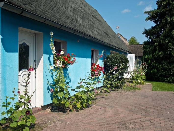 Ferienwohnung für 4 Personen, mit Balkon und Garten in Wieck am Darß