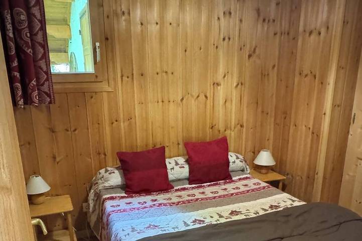 Garden-level chalet at the foot of the ski slopes in Le Monêtier-les-Bains, Serre Chevalier