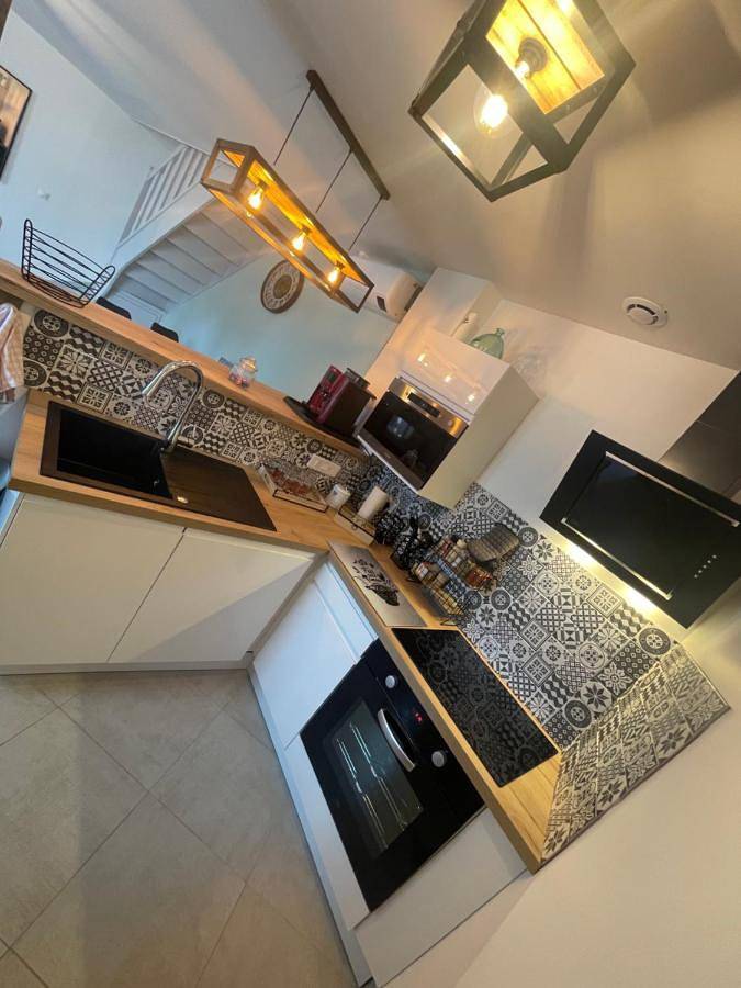 Two-Bedroom House in Bourges, Région de Bourges