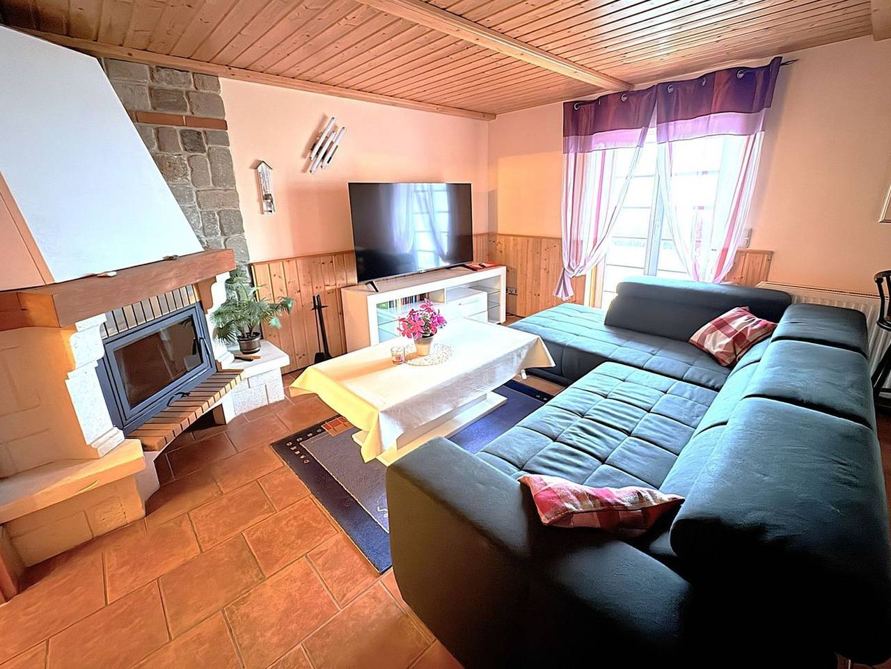 Ganze Ferienwohnung, Wohnung Nele 1 - mit Terrasse und Wasserblick - Ferienwohnung Nele 1 - für 4 Personen in Wiek direkt am Bodden in Wiek, Rügen