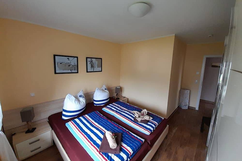 Entire apartment, Fully equipped, large 3.5 room apartment just 350 m from the Baltic Sea in Nienhagen, Bad Doberan & Surroundings