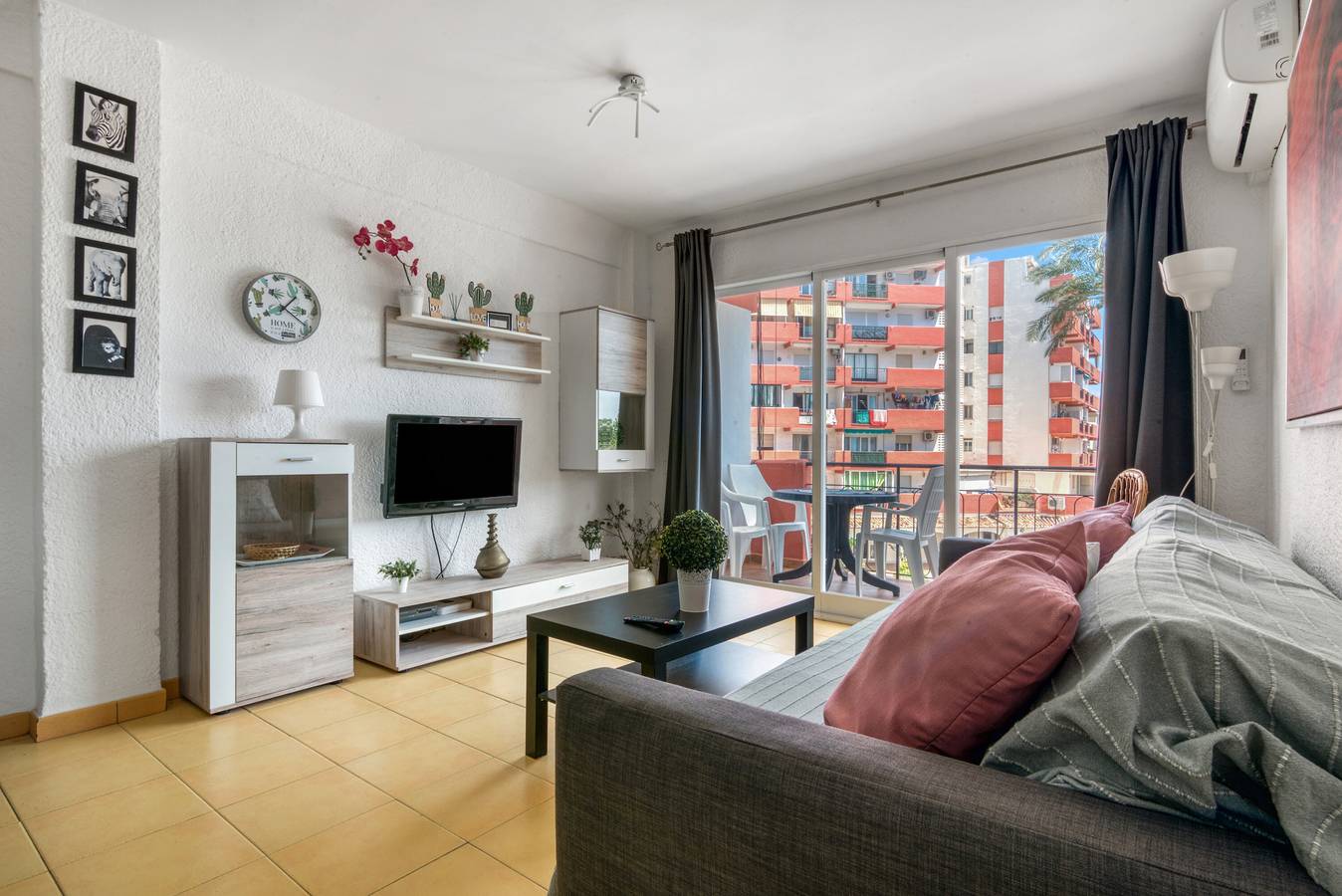 Appartement entier, Appartement 'Rincon Del Arenal' avec vue sur mer, Wi-Fi et climatisation in Playa del Arenal, Jávea